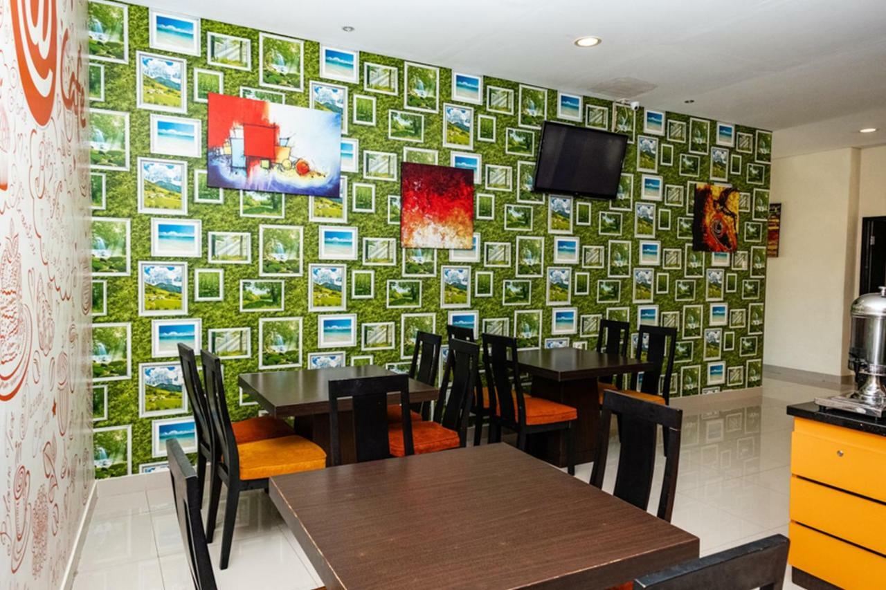 红多兹酒店-佩里塔拉雅拉伯西尼 马卡萨 外观 照片