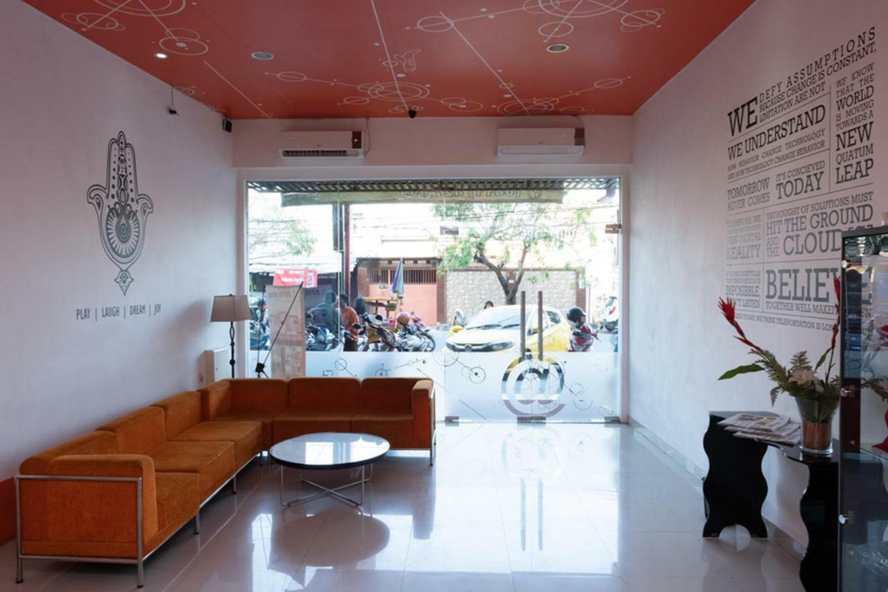 红多兹酒店-佩里塔拉雅拉伯西尼 马卡萨 外观 照片